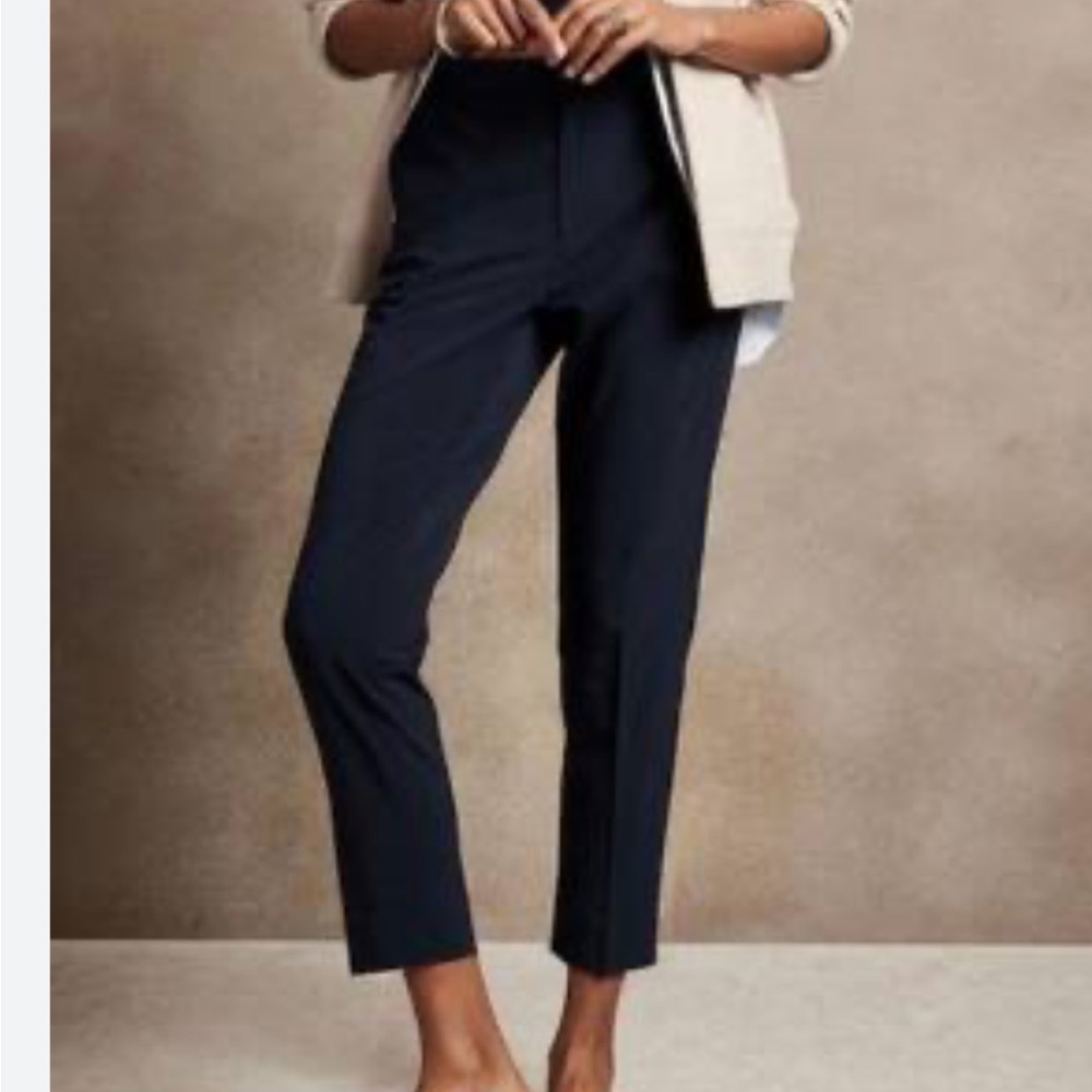 NWT BANANA REPUBLIC Air stretch High Rise Taper Pants MEDIUM Elastic Waist